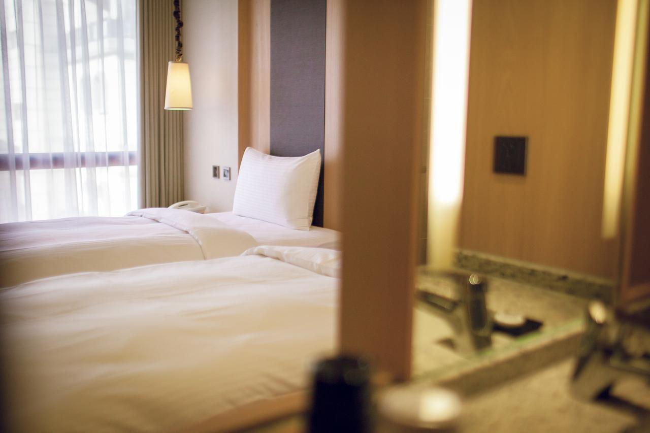 Inn By The Village Taitung Екстериор снимка